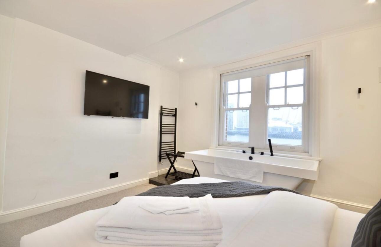 3 X Bedroom Riverside Flat With Hot Tub On Roof Terrace Λονδίνο Εξωτερικό φωτογραφία